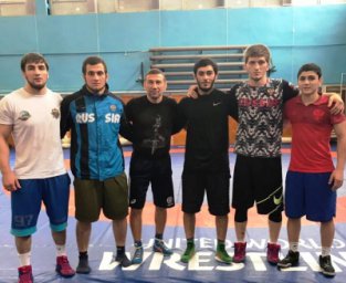 Шесть ингушских борцов прошли тренировочный сбор в Алуште