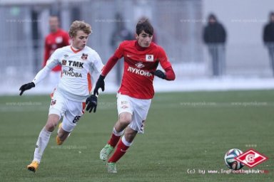 Зелимхан Бакаев начал тренировки