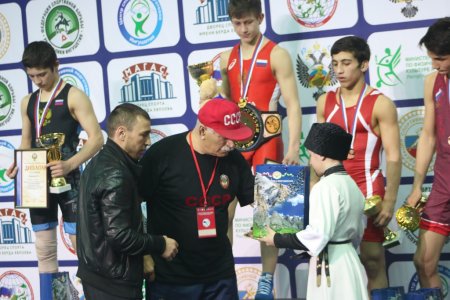 Первенство России по греко-римской борьбе среди юношей до 18 лет, 2020, г. Назрань
